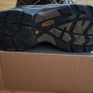 Keen saftey shoes